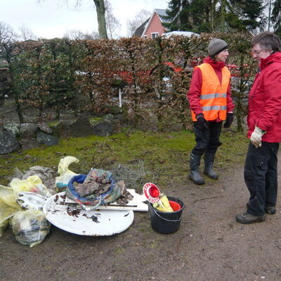 Bild vergrößern: Kankelau - Müllsammeln 2013_7